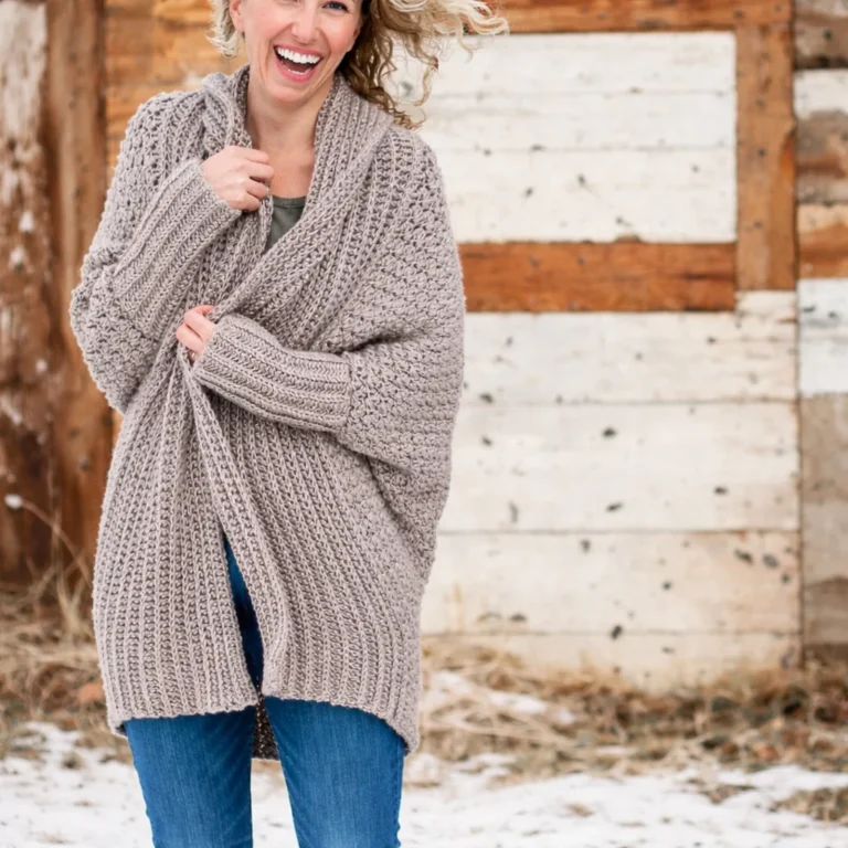 Beginner crochet wearables featuring easy patterns for stylish creations.