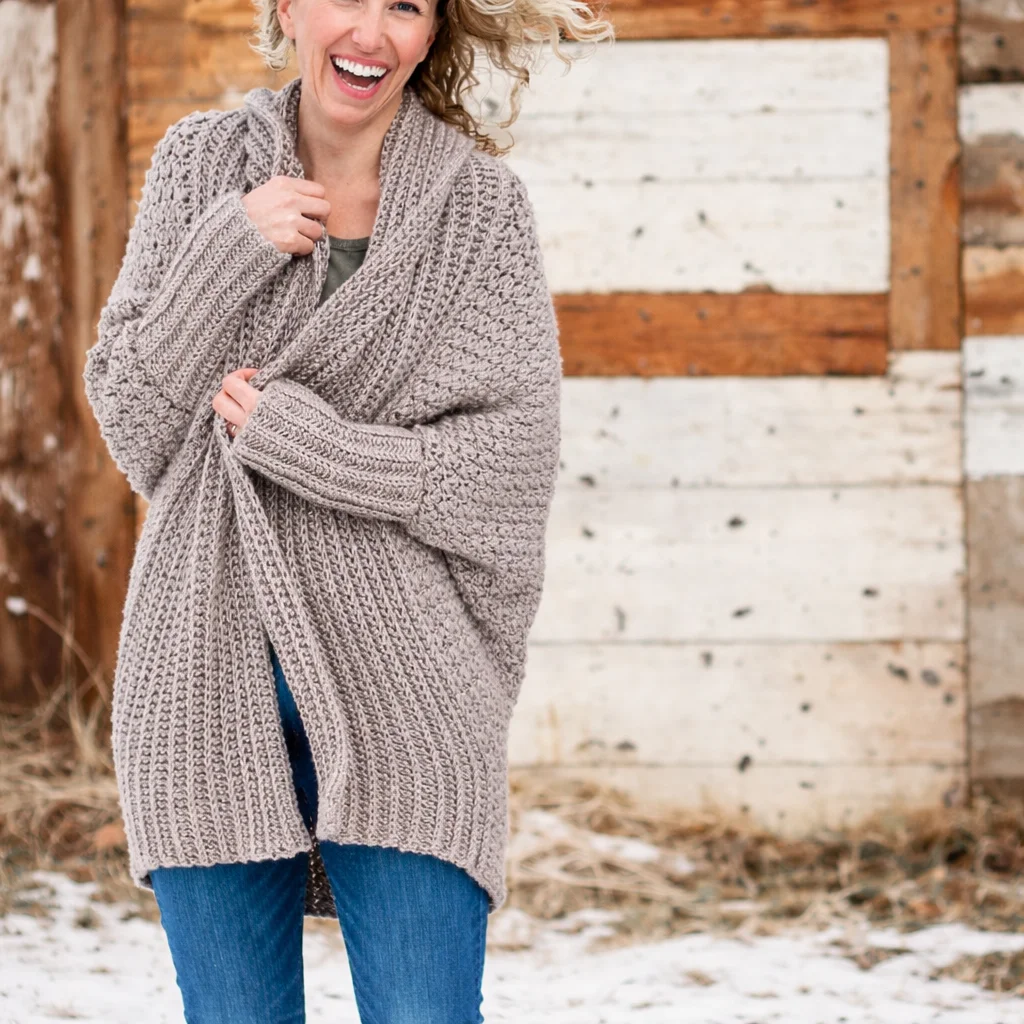 Beginner crochet wearables featuring easy patterns for stylish creations.