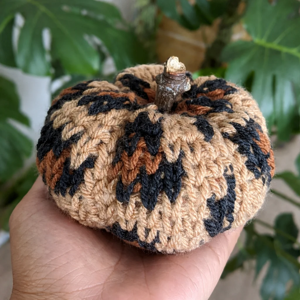Crochet decor patterns for home and fall themed decorations including pumpkins and pillows.