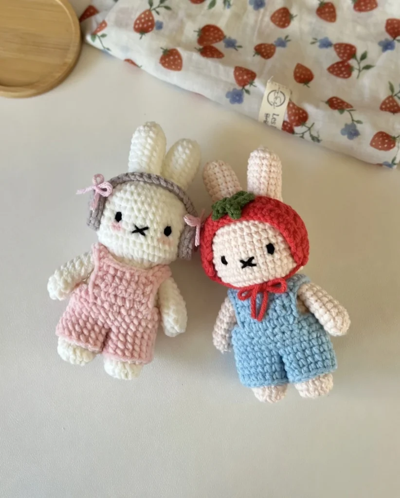 crochet miffy pattern free, miffy amigurumi overalls, crochet miffy in overalls, free miffy crochet pattern, amigurumi bunny with clothes