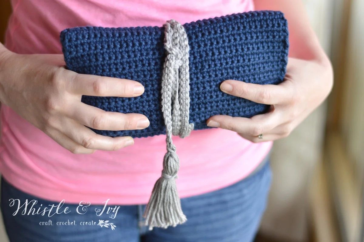 Easy Crochet Wrap Clutch