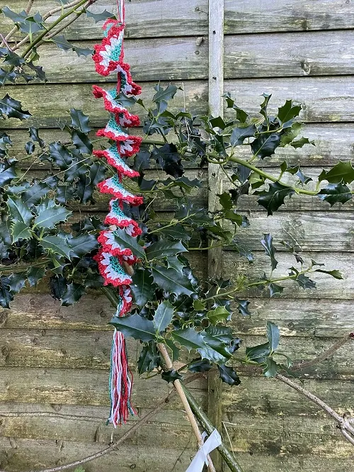 Crochet Pattern for Christmas Wind Spinner