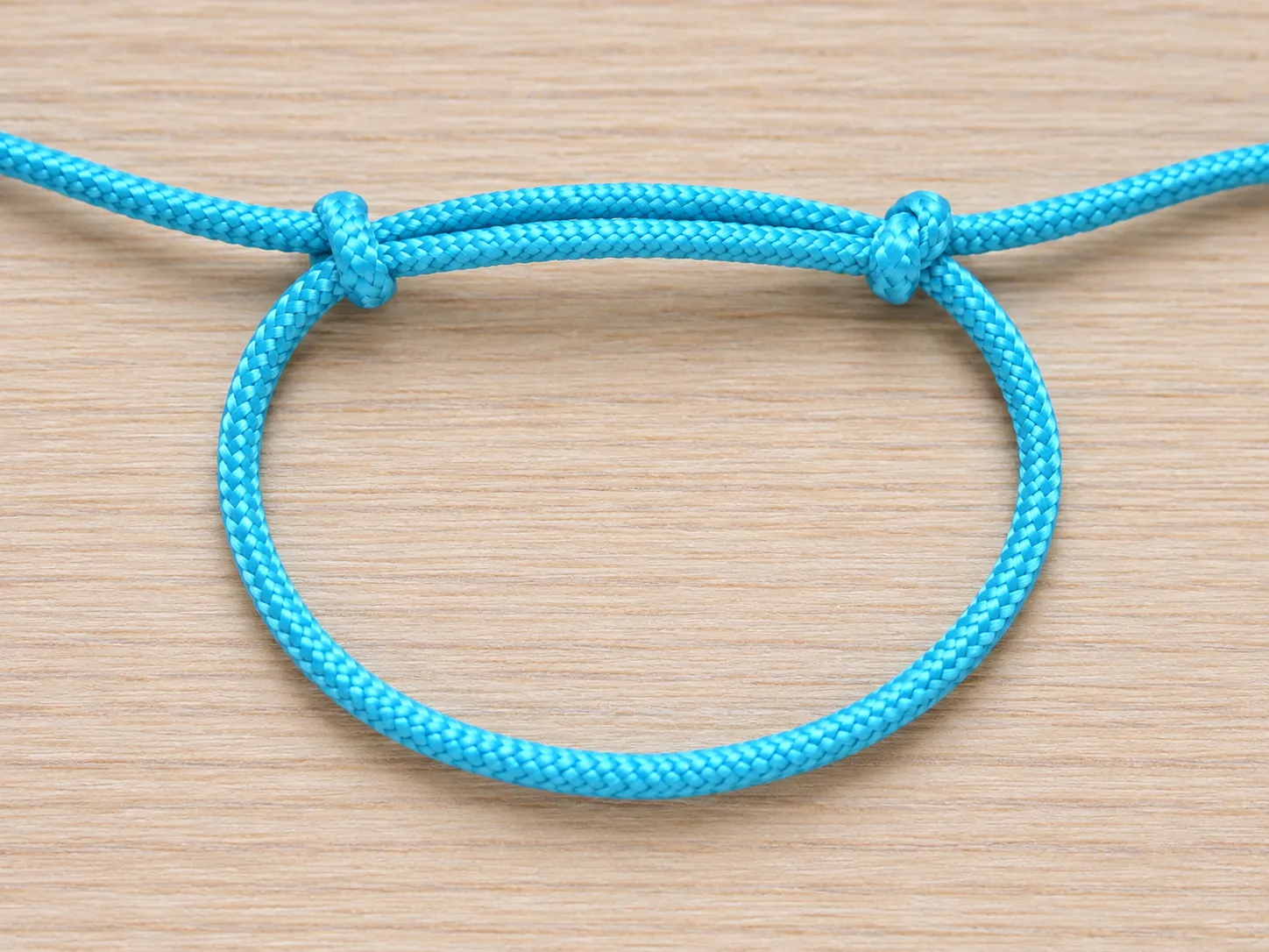 Step 7 completed adjustable bracelet closure with two sliding knots