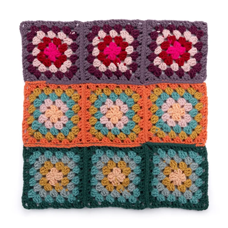 Bright crochet granny square baby blanket pattern for cozy nurseries