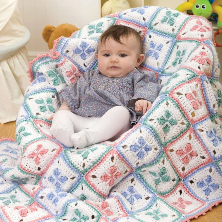 Checkered baby crochet blanket pattern designed for beginners