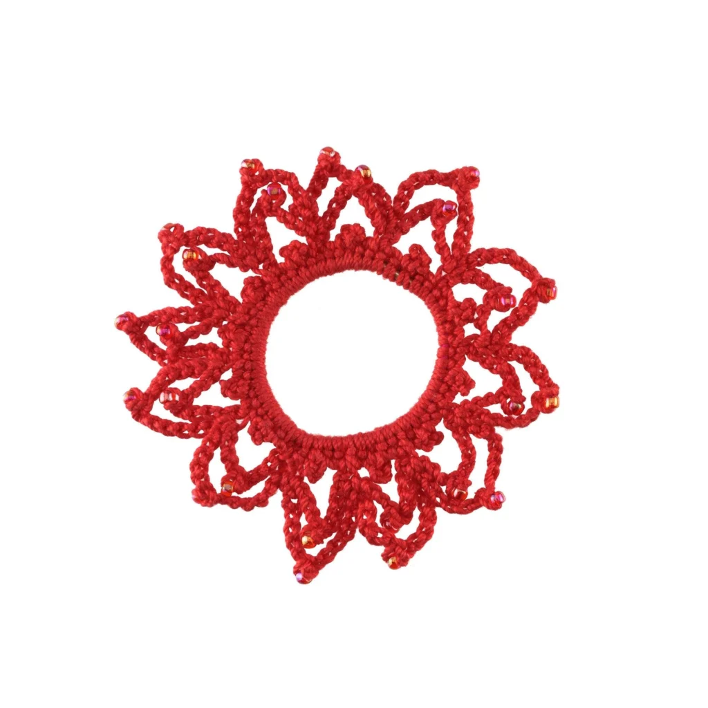 Crochet scrunchie pattern for stylish hair accessories