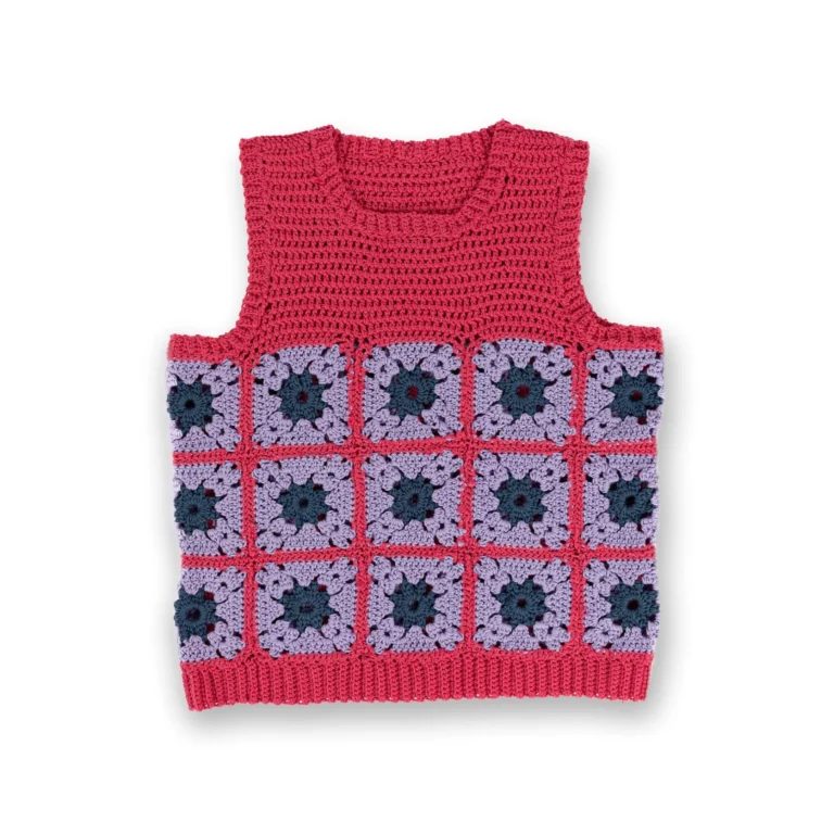 Granny Story crochet tank top pattern showcasing a stylish design.